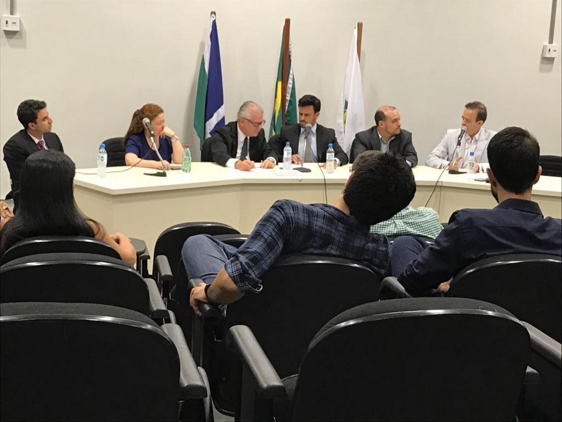  Aula inaugural do Curso de Extensão da Abrig/IEL.